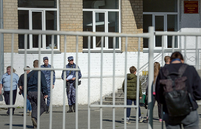 В Челябинске после нападения школьника с молотком задержали двух подозреваемых